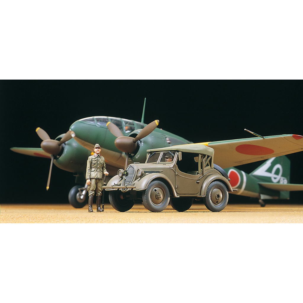 1/48 Mitsubishi Ki-46 III Type 100 & 4x4 Light Vehicle