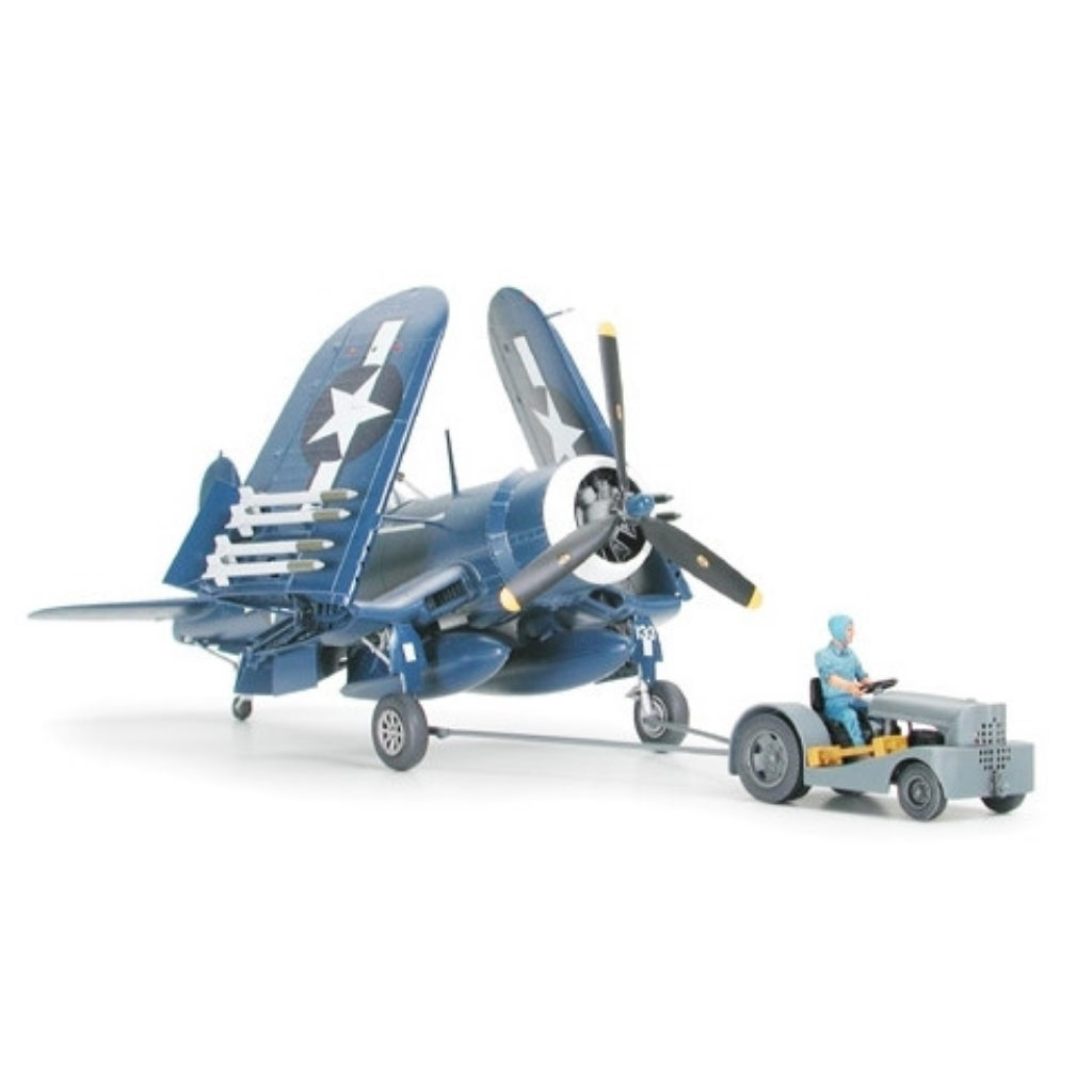 1/48 F4U-1D Corsair with Moto-Tug