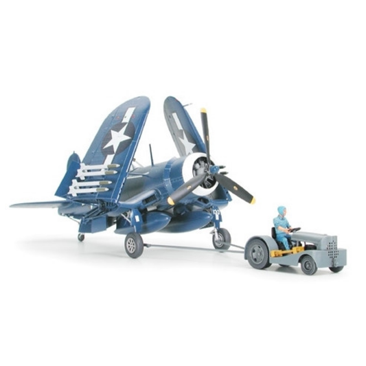 1/48 F4U-1D Corsair with Moto-Tug